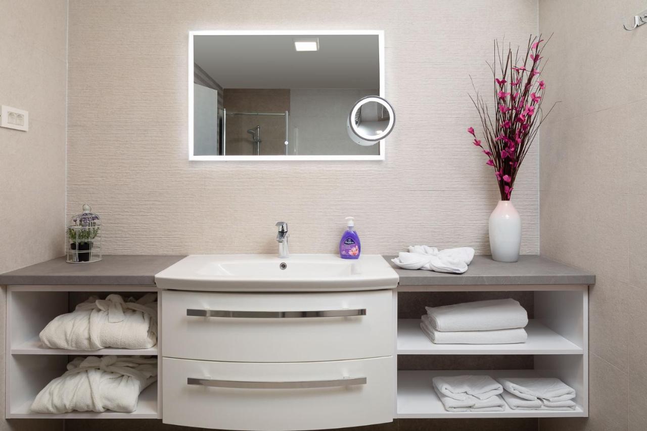 Villa Aqua - Adults Only Бол Экстерьер фото
